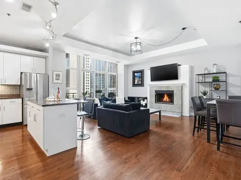 212 West Washington Street W Chicago IL 60606