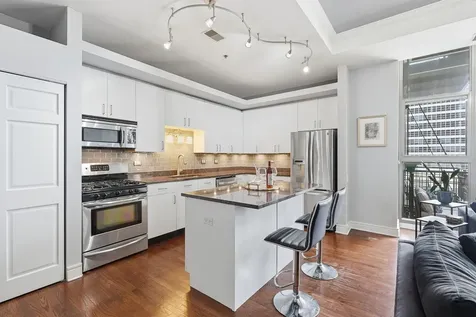 212 West Washington Street W Chicago IL 60606