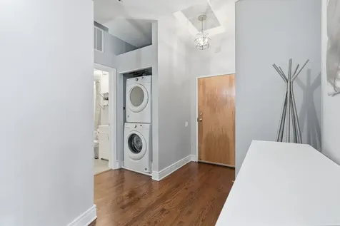 212 West Washington Street W Chicago IL 60606