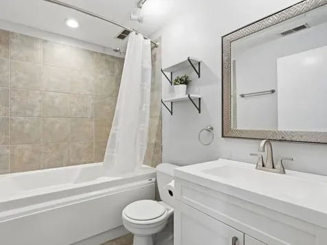 212 West Washington Street W Chicago IL 60606