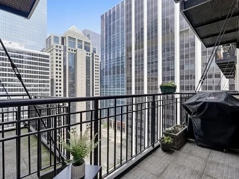 212 West Washington Street W Chicago IL 60606