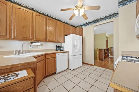 21254 Montclare Lake Drive Crest Hill IL 60403