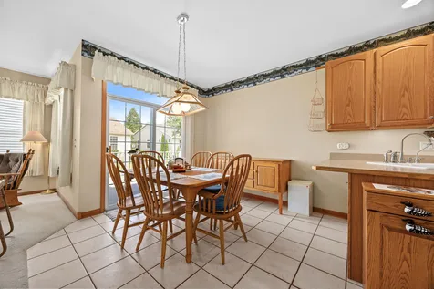 21254 Montclare Lake Drive Crest Hill IL 60403