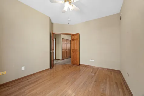21254 Montclare Lake Drive Crest Hill IL 60403