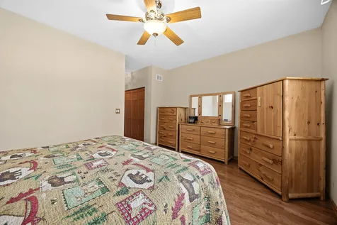 21254 Montclare Lake Drive Crest Hill IL 60403