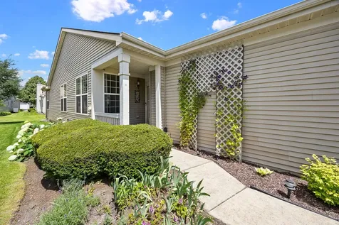 21254 Montclare Lake Drive Crest Hill IL 60403