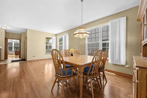 21254 Montclare Lake Drive Crest Hill IL 60403