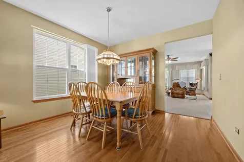 21254 Montclare Lake Drive Crest Hill IL 60403