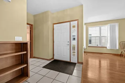 21254 Montclare Lake Drive Crest Hill IL 60403