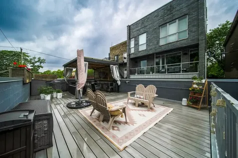 1751 West Roscoe Street Chicago IL 60657