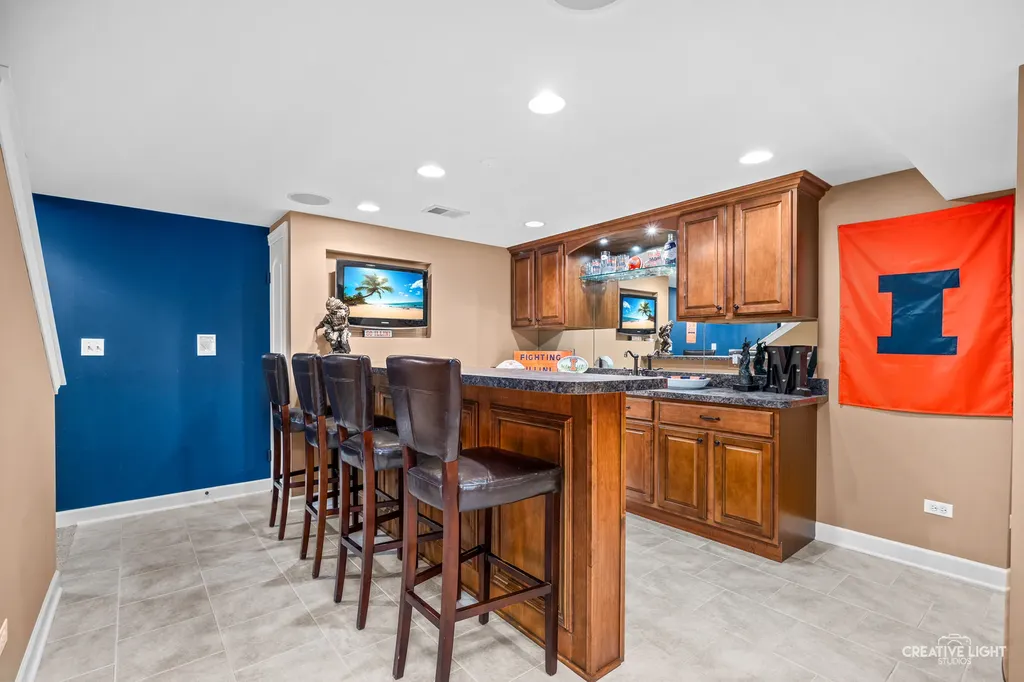 504 Alexandria Drive Naperville IL 60565