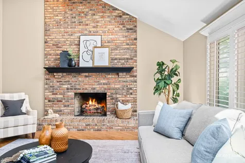 504 Alexandria Drive Naperville IL 60565
