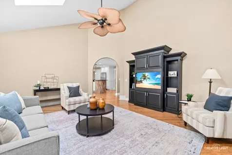 504 Alexandria Drive Naperville IL 60565