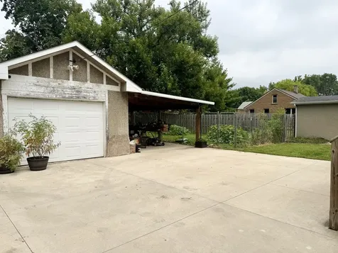 1515 7TH Street Peru IL 61354
