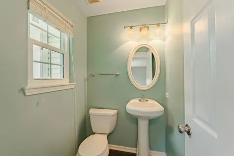 1371 East Braymore Circle Naperville IL 60564