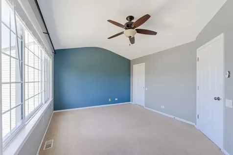 1371 East Braymore Circle Naperville IL 60564