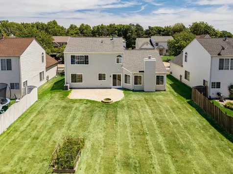 1371 East Braymore Circle Naperville IL 60564