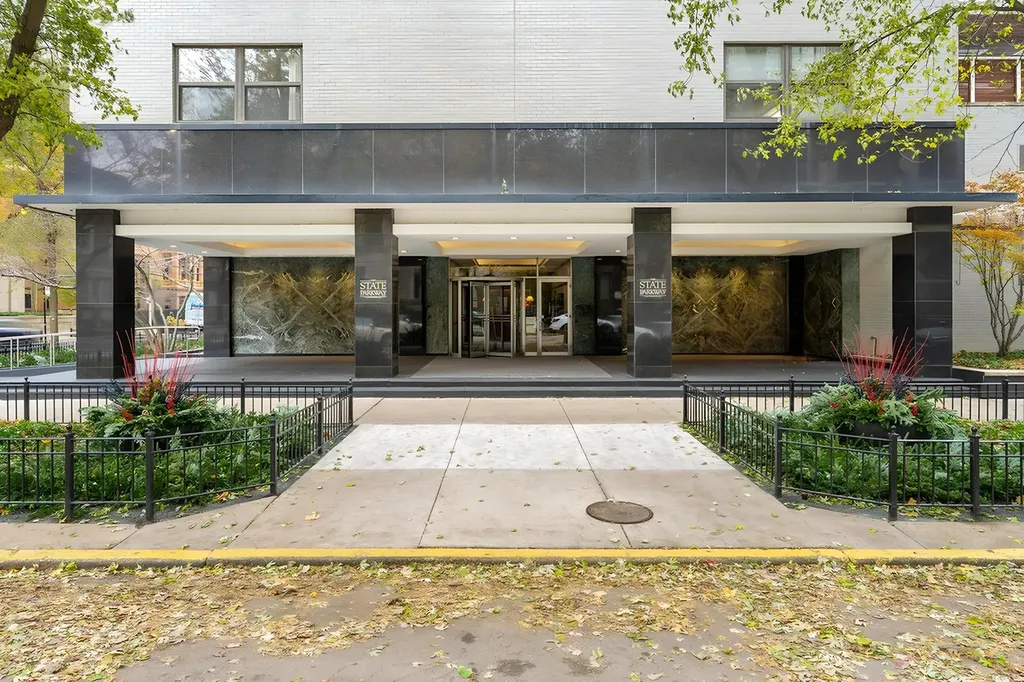 1445 North State Parkway Chicago IL 60610