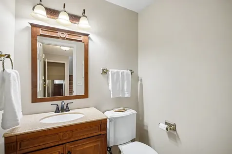 23W311 Edgewood Court Glen Ellyn IL 60137