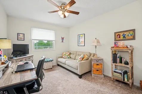 23W311 Edgewood Court Glen Ellyn IL 60137