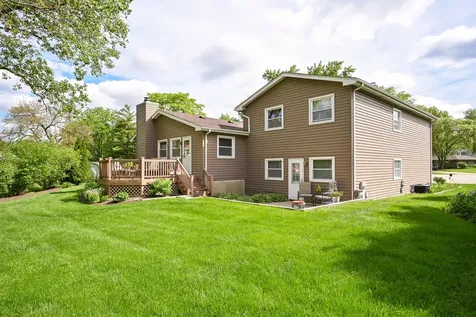 23W311 Edgewood Court Glen Ellyn IL 60137