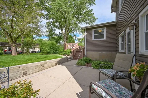 23W311 Edgewood Court Glen Ellyn IL 60137