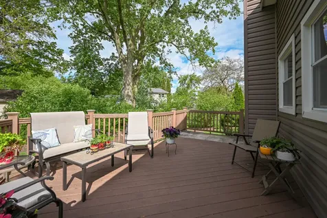 23W311 Edgewood Court Glen Ellyn IL 60137