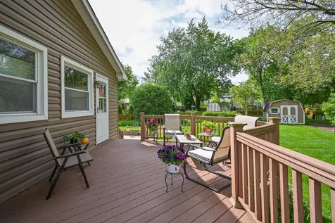23W311 Edgewood Court Glen Ellyn IL 60137