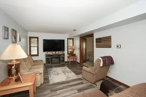 619 Yardley Lane Hoffman Estates IL 60192
