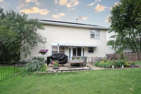 619 Yardley Lane Hoffman Estates IL 60192