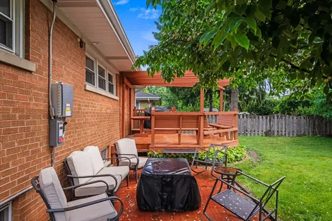 513 South William Street Mount Prospect IL 60056