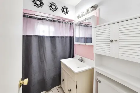 5141 North Octavia Avenue Harwood Heights IL 60706
