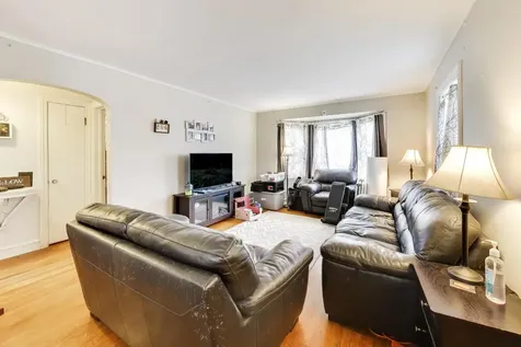 5141 North Octavia Avenue Harwood Heights IL 60706