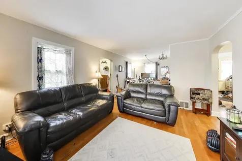 5141 North Octavia Avenue Harwood Heights IL 60706