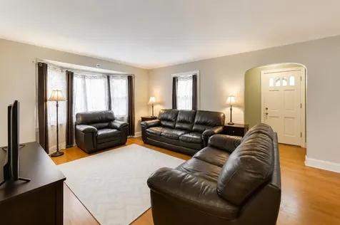 5141 North Octavia Avenue Harwood Heights IL 60706