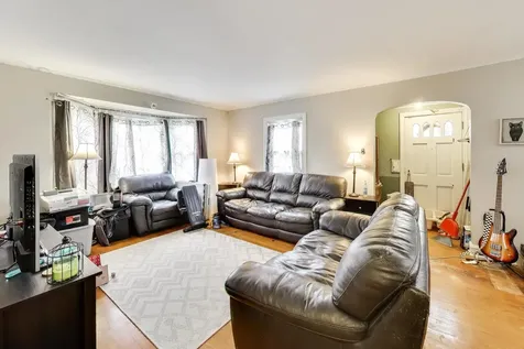 5141 North Octavia Avenue Harwood Heights IL 60706