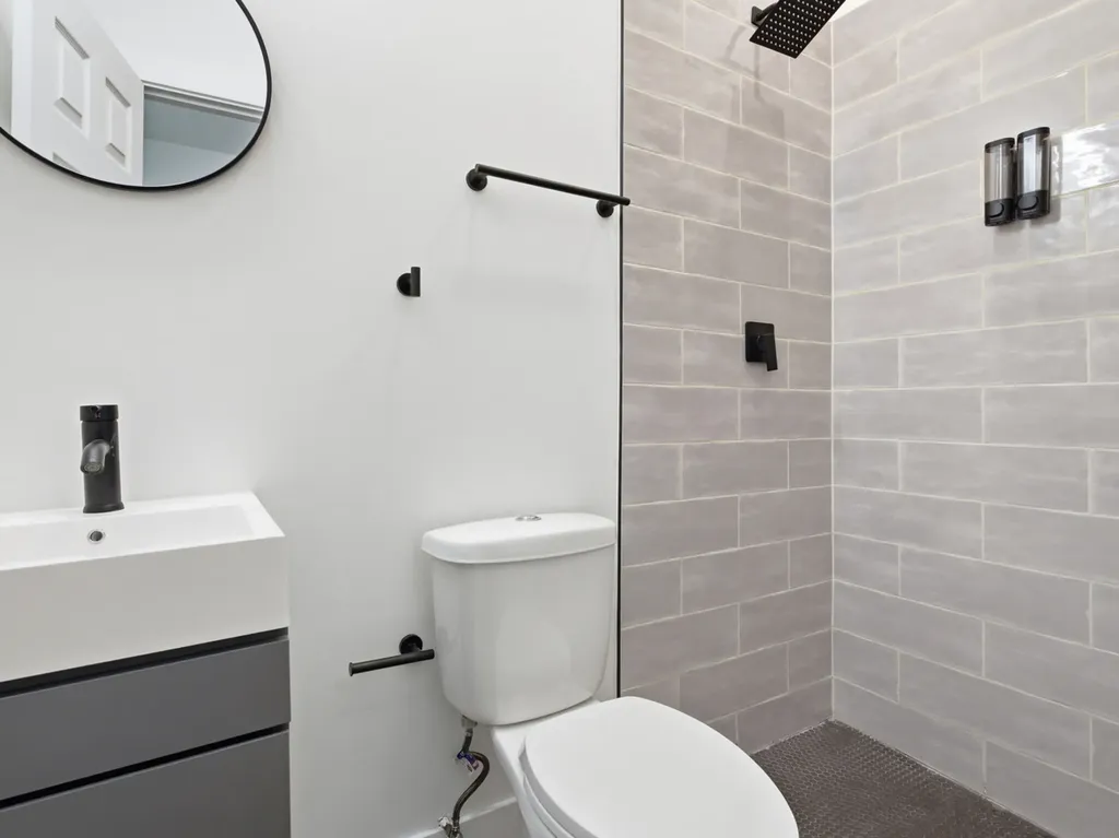4162 South Wells Street Chicago IL 60609