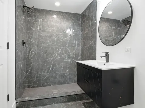 4162 South Wells Street Chicago IL 60609