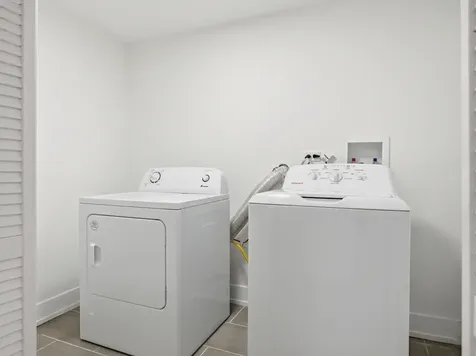 4162 South Wells Street Chicago IL 60609