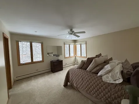 501 Glenwood Trail Elgin IL 60120