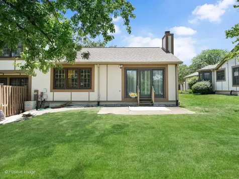 1039 Oakview Drive Wheaton IL 60187