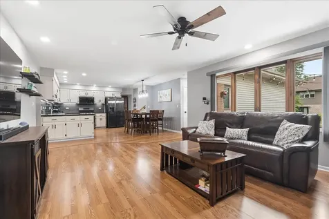 15601 Bramblewood Road Oak Forest IL 60452