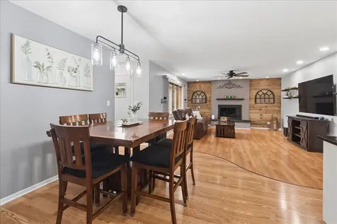 15601 Bramblewood Road Oak Forest IL 60452