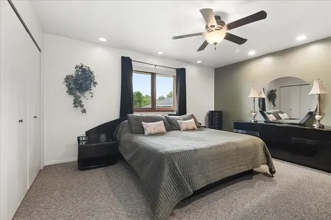 15601 Bramblewood Road Oak Forest IL 60452