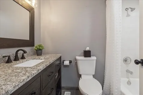 15601 Bramblewood Road Oak Forest IL 60452