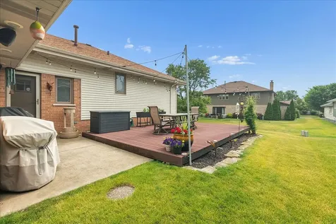 15601 Bramblewood Road Oak Forest IL 60452
