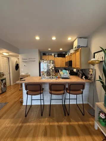 1642 West Fletcher Street Chicago IL 60657