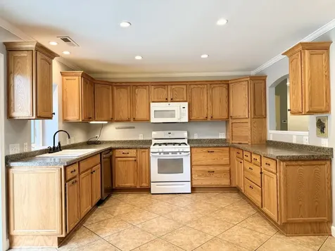 1449 Hulmes Drive Dekalb IL 60115