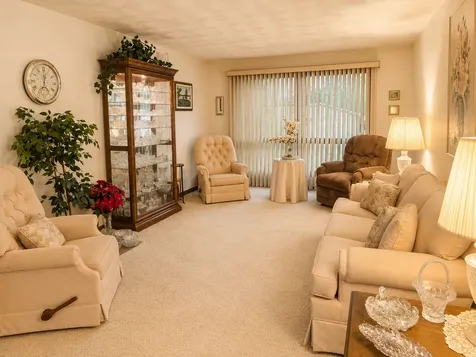 606 East Fine Street Ashkum IL 60911