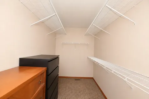 506 Old Country Way Wauconda IL 60084